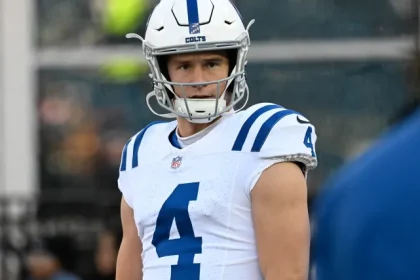 Broncos bringen Quarterback ein der moeglicherweise eine besondere Rolle mit.webp