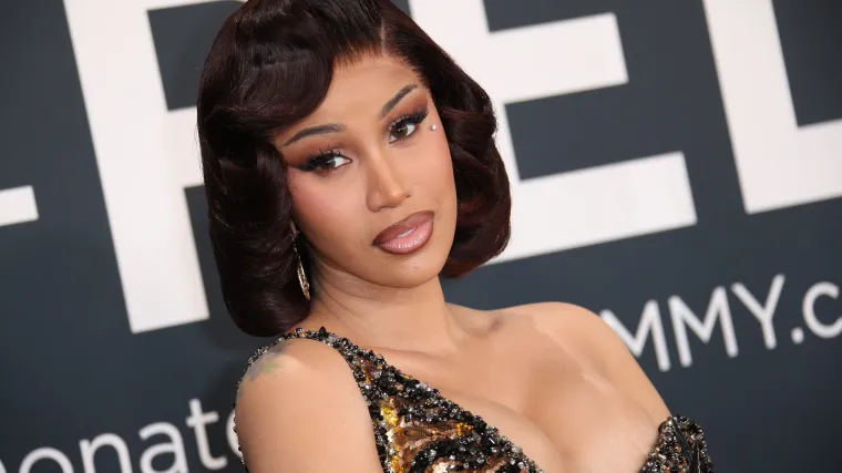 War Cardi B beim Super Bowl 60 Teddy Ricketson.webp