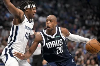 Khris Middleton deutet eine Zukunft der NBA Free Agency an.webp