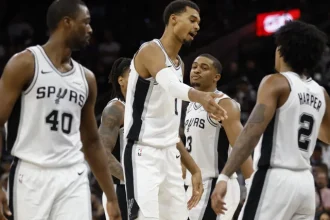 Aktualisierte NBA Rangliste Playoff Runde Entscheidungsszenarien Daniel Mader.webp