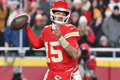Das Geruecht ueber einen Panthers Handel duerfte fuer Chiefs Commanders und