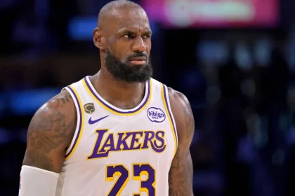 Ex Laker LeBron James enthuellt den Zeitplan fuer die Entscheidung der