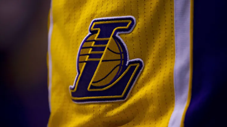 Los Lakers predijeron perseguir 459 millones al ex lider.webp
