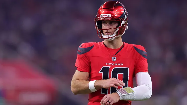 Como Davis Mills eclipsa a Josh Allen en TNF Daniel.webp