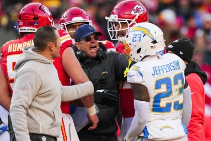 Como el golpe de Tony Jefferson a Tyquan Thornton de.webp