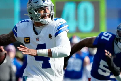 El brazo de Dak Prescott de 60 millones de dolares.webp