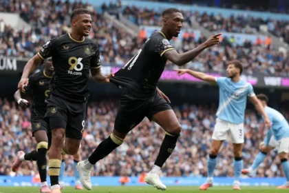 El coste de descender de la Premier League explico Dom.webp