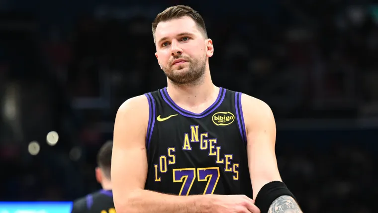 Los Lakers pierden al suplente ideal de Luka Doncic mientras.webp