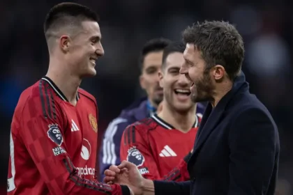 Donde ver Man United vs Crystal Palace informacion clave para.webp