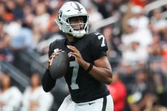 Jets se reunen con Geno Smith en intercambio con Raiders.webp