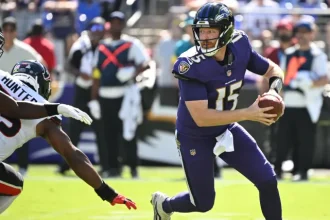 Jets vinculados al ex QB agente libre de 3766 yardas.webp