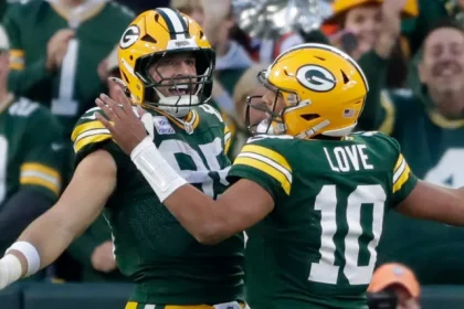 El exitoso lanzamiento comercial de los Packers consigue 35.webp