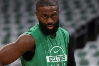 Calificaciones comerciales de Jaylen Brown Paul George los Celtics venden poca