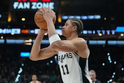 El novato de los Spurs revela un habito simple que