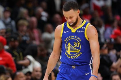Stephen Curry perd 60 points lors de la defaite en
