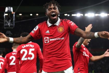 Redemption des Freds Reds vendre le milieu de terrain