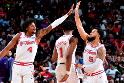 Les Rockets devraient rapporter 244 millions de dollars au clone