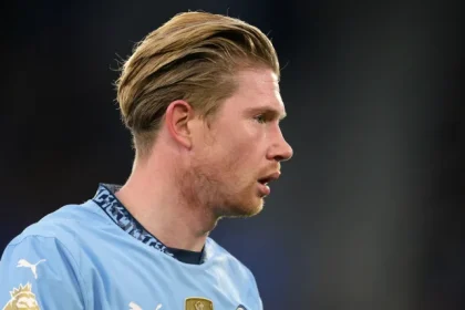 Kevin de Bruyne lie au choc de la Premier League.webp