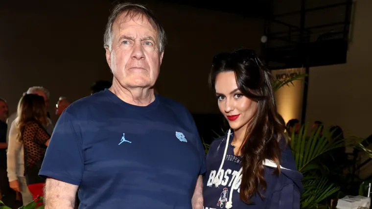 Comment Joshua Zuckerman a defendu sa relation avec Bill Belichick.webp