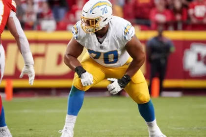 La star des Chargers Rashawn Slater Inks est le plus.webp