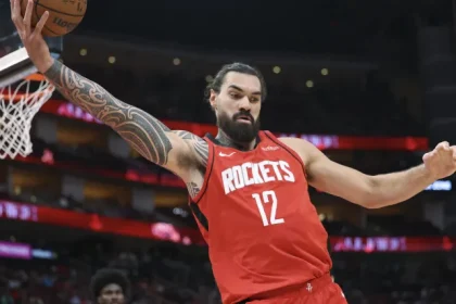 Grace a Steven Adams les Rockets sont en passe de.webp