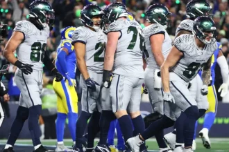 Les Seahawks devraient renforcer lIOL avec le joueur de ligne.webp
