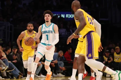 Coby White demande aux Charlotte Hornets dapprendre a se remettre.webp