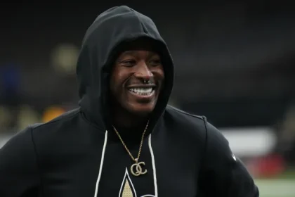 Bills est nomme partenaire commercial logique pour larme des Saints