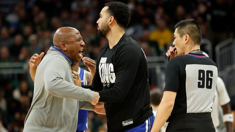 La NBA multa lallenatore dei Kings Mike Brown di 50000