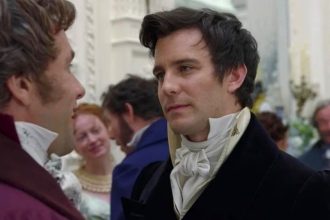 Lo showrunner di Bridgerton dice che i fan possono aspettarsi