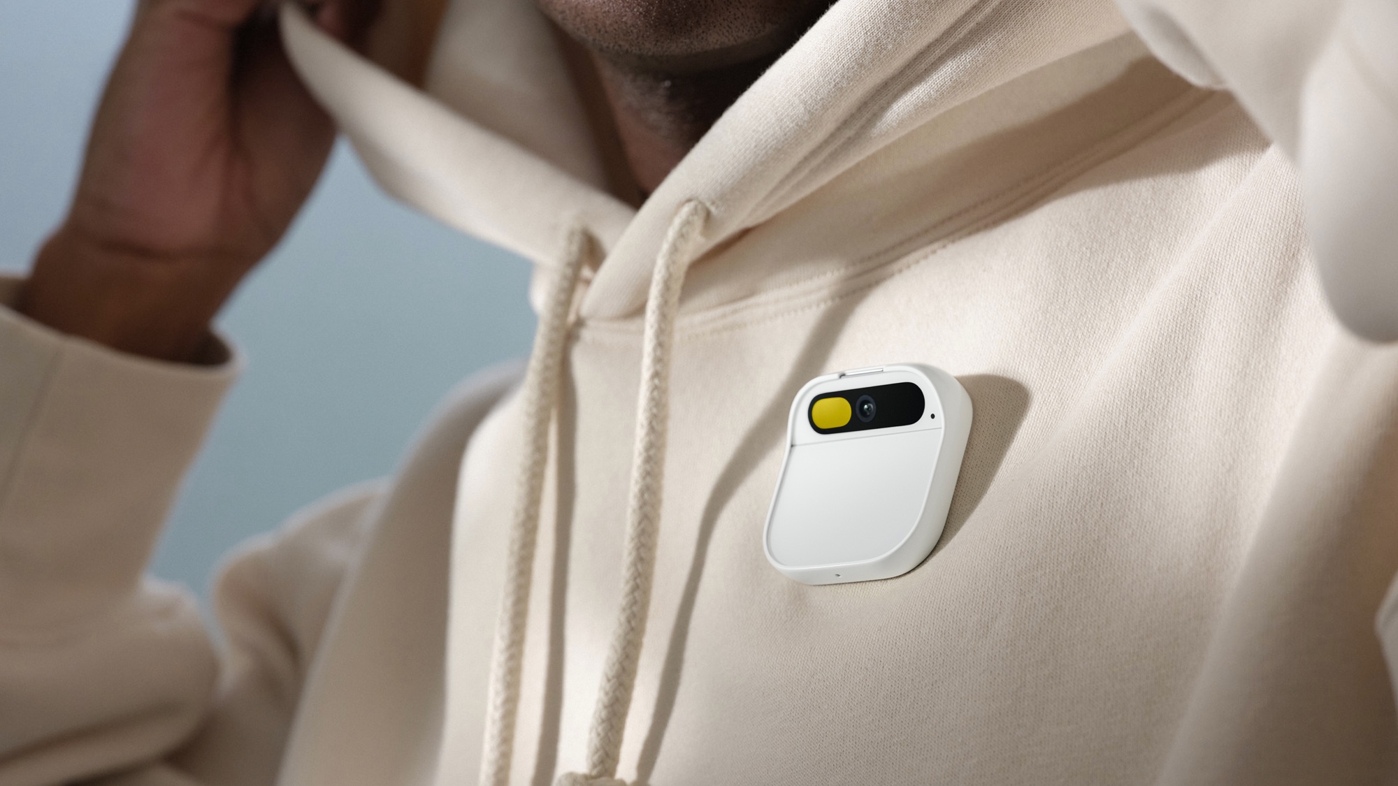 Ai Pin umano