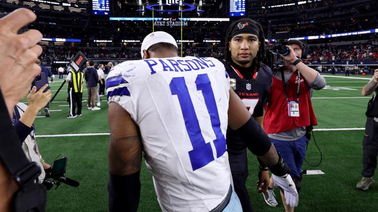 I texani trollano i Cowboys per i problemi del tetto