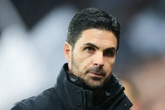 Il capo dellArsenal Triggers Agent parla su enorme obiettivo di.webp