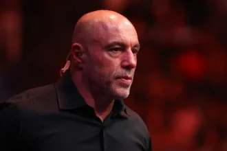 Rogan Slams Terrible Interno a UFC 314 Tobey Lewis %E2%80%A2.webp