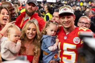 Il dolce momento della figlia di Patrick Mahomes Sterling in.webp