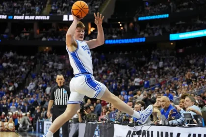 Knueppel sembra muoversi nella top 5 del 2025 NBA Draft.webp