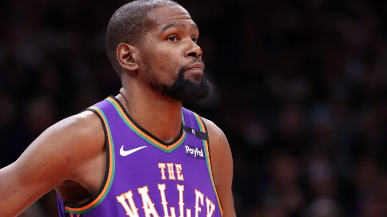 Monitoraggio delle ultime voci commerciali sulla star di Suns Kevin.webp