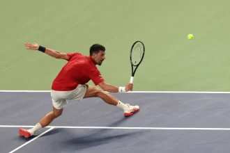 Novak Djokovic annuncia la decisione di saltare un altro evento.webp