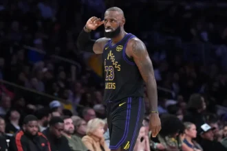 Questa e la prima volta per LeBron James e ha.webp