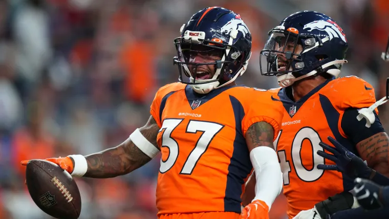 Perche la firma speciale di PJ Locke per i Cowboys.webp