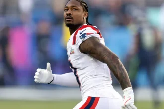 Stefon Diggs scagionato dalle accuse di strangolamento e aggressione dopo