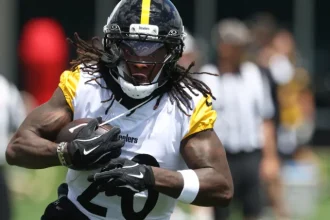 Kaleb Johnson e sul punto di tagliare dopo solo 1