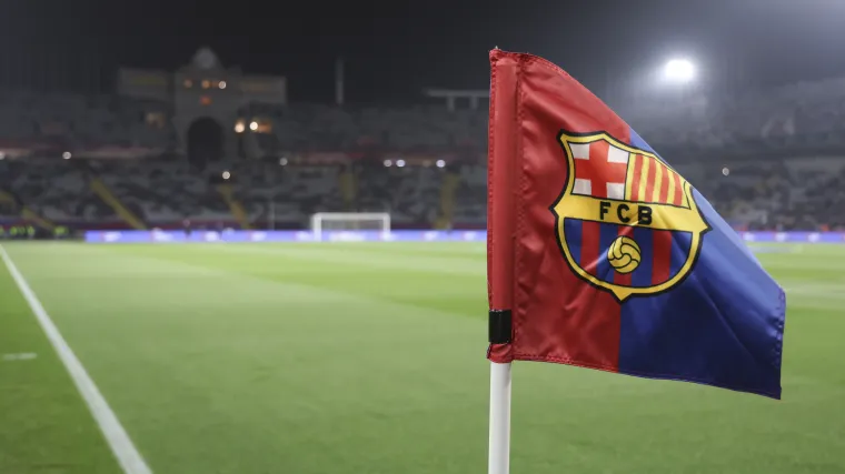 The player is set to debut in Barcelonas 202526 season.webp