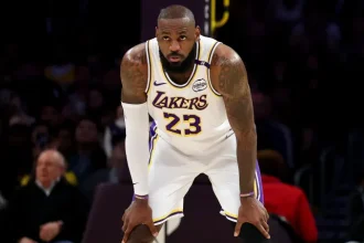 Hoe RB nummer over LeBron James virale hit Joe Krasnowski werd.webp