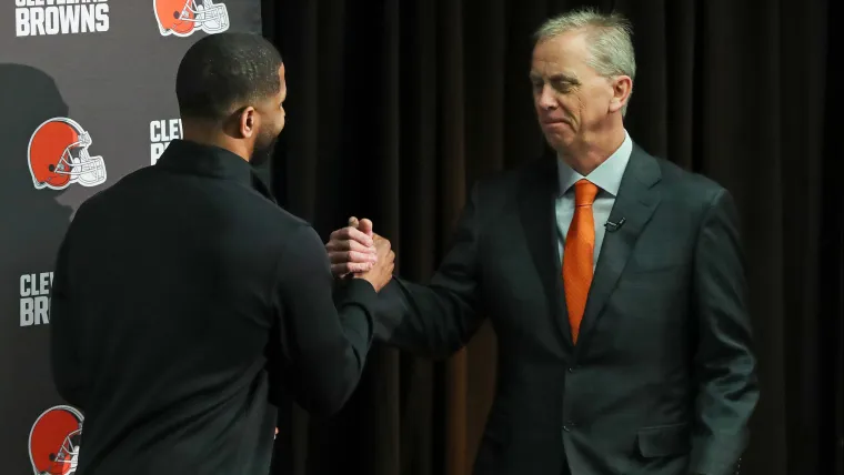 De coachingstaf van Cleveland Browns 2026 is afgerond volledige lijst.webp