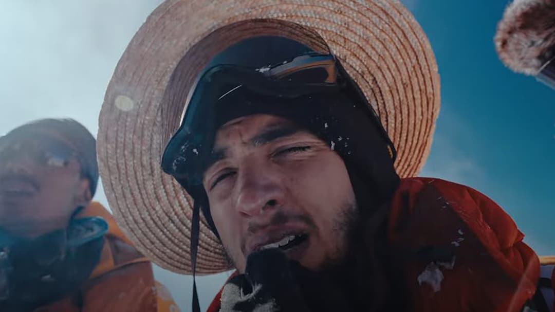 YouTuber climbs Mount Everest in Luffys one piece hat