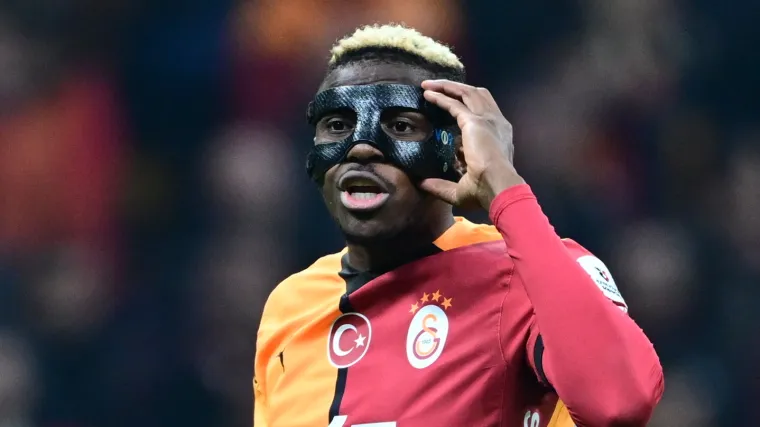 Victor Osimhen podobno chce przeniesienia do jednego klubu Premier League.webp