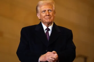 Donald Trump pomaga oglosic NFL Draft 2027 zmierzajacy do DC.webp