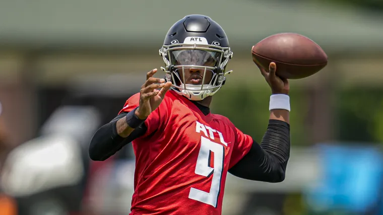 CBS Sports koronuje QB Falcons Michaela Penixa Jr jako nr.webp