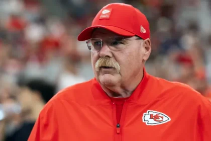 Andy Reid Chiefs wysyla serdeczna wiadomosc do Taylor Swift Travis.webp